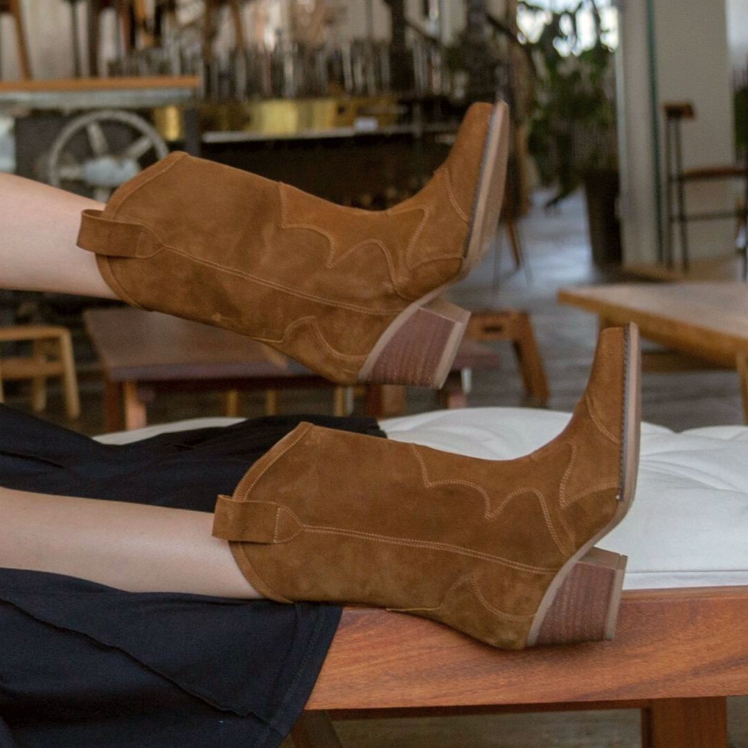 Regina Romero International