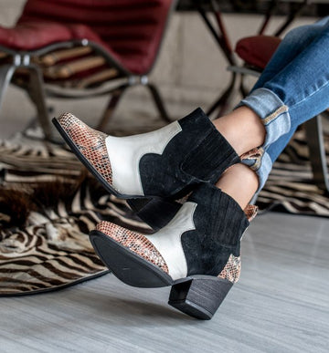 Regina Romero International