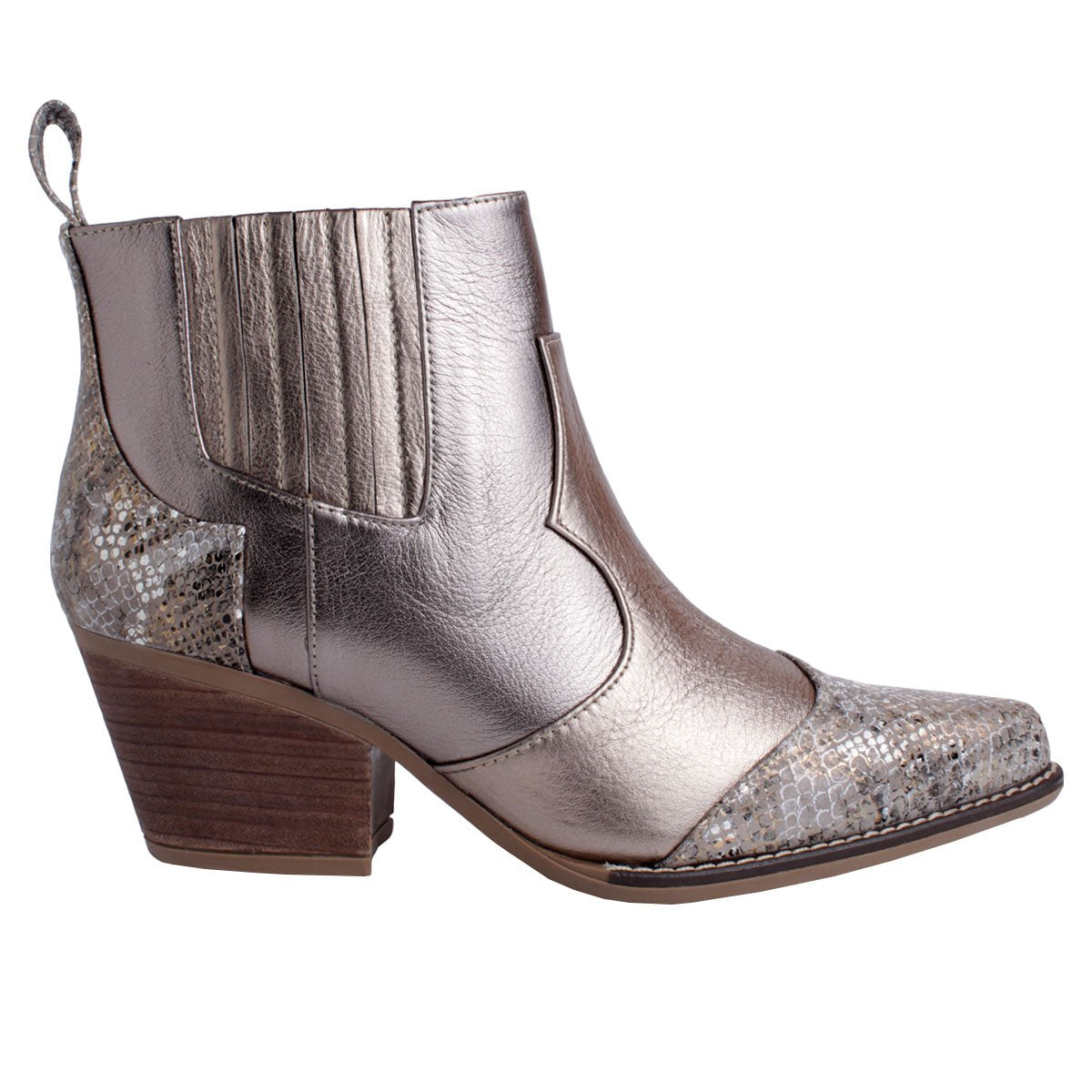 Regina Romero International